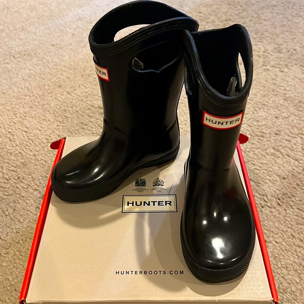 HUNTER Kids Rain boot Sz 6 (toddler) black